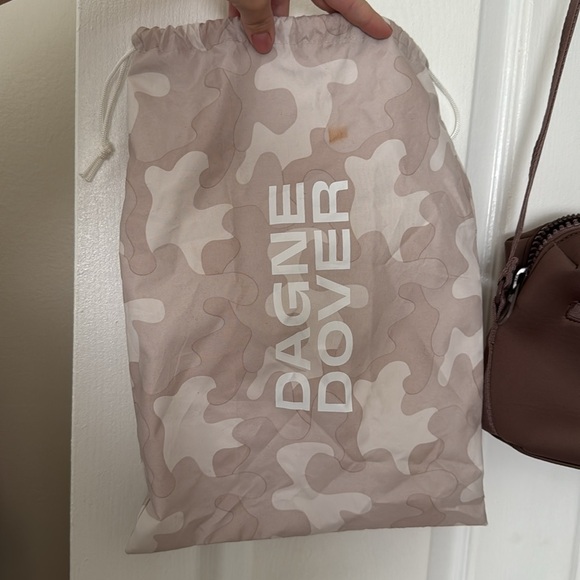 Micah Crossbody - Picture 8 of 9